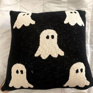NWT Sweet Street Ghost Pillow! NWT